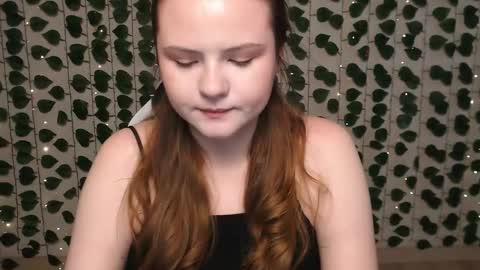 Lina online show from January 27, 2025, 4:09 am