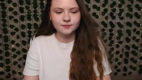 Lina online show from February 1, 2025, 4:03 am