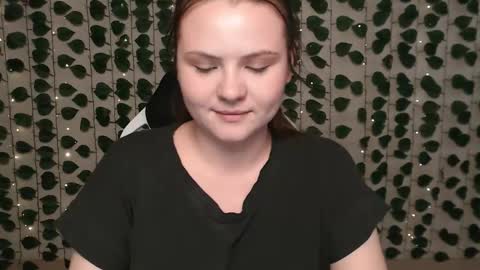 Lina online show from February 11, 2025, 7:12 am