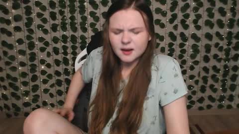 Lina online show from February 27, 2025, 5:02 am