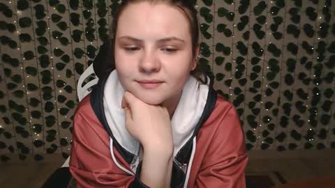 Lina online show from March 3, 2025, 8:16 am