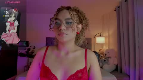 Snapshot of ximena_sotto1 chatting on April 26, 2026, 6:27 pm camila online show from April 26, 2026, 6:27 pm