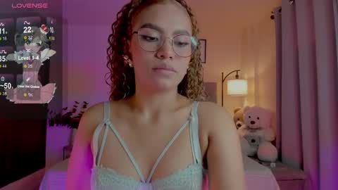 Snapshot of ximena_sotto1 chatting on April 28, 2026, 6:02 pm camila online show from April 28, 2026, 6:02 pm