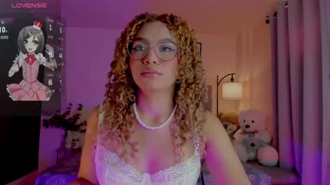 Snapshot of ximena_sotto1 chatting on May 9, 2026, 7:08 pm camila online show from May 9, 2026, 7:08 pm