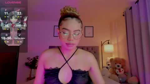 camila online show from June 15, 2026, 7:05 pm