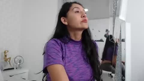 ximena suarez online show from January 28, 2025, 3:47 am