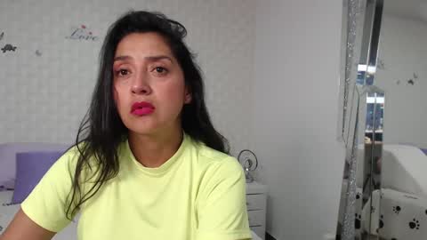 ximena suarez online show from February 19, 2025, 4:23 am