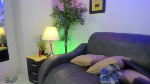ximenasalazar online show from December 12, 2024, 10:34 am