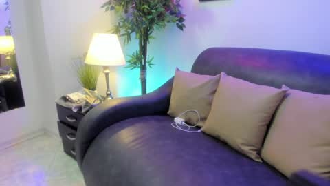 ximenasalazar online show from December 13, 2024, 10:41 am