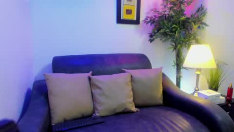 ximenasalazar online show from January 18, 2025, 10:49 am