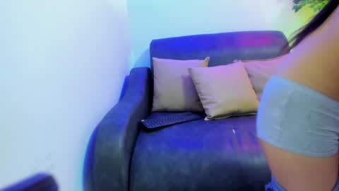 ximenasalazar online show from February 2, 2025, 10:35 am