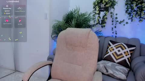 ximenasalazar online show from September 13, 2025, 11:10 am