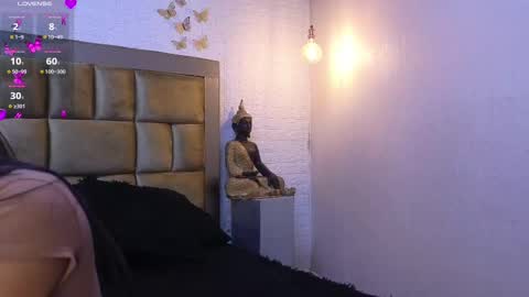 ximena online show from September 19, 2025, 9:48 pm