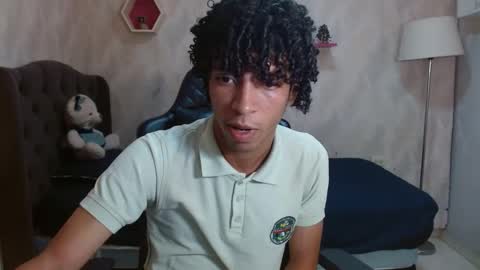 Snapshot of xion_ez chatting on September 19, 2025, 7:47 pm xion_ez online show from September 19, 2025, 7:47 pm