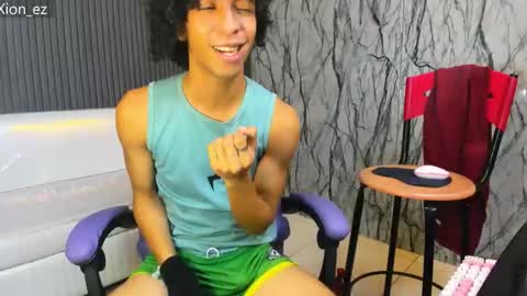 Snapshot of xion_ez chatting on May 15, 2026, 7:43 pm xion_ez online show from May 15, 2026, 7:43 pm