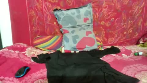xixo6969 online show from May 7, 2026, 5:29 pm