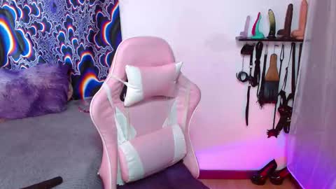 xizette online show from October 2, 2025, 5:09 pm