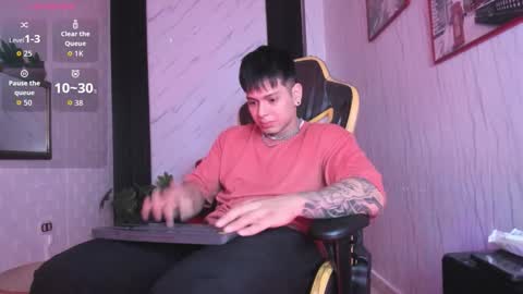 Snapshot of xkevyn chatting on October 2, 2025, 12:12 pm      online show from October 2, 2025, 12:12 pm