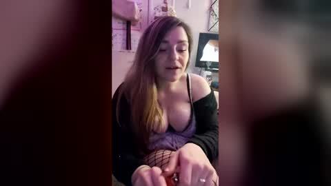xkittymeowz online show from May 11, 2026, 8:09 am