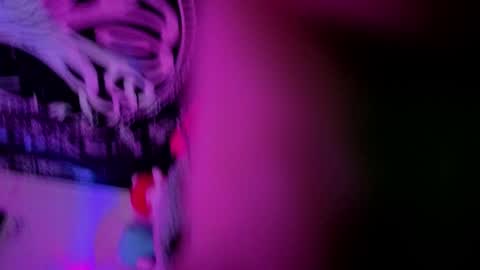 xkittymeowz online show from May 26, 2026, 9:05 am