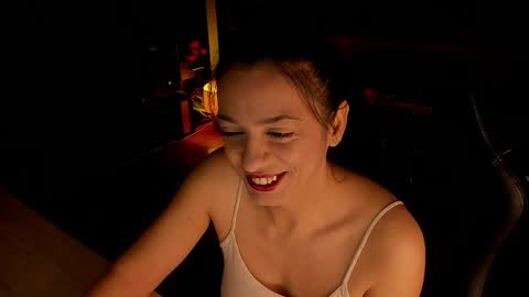 Snapshot of xlaracroftx chatting on April 27, 2026, 9:13 pm Lara online show from April 27, 2026, 9:13 pm