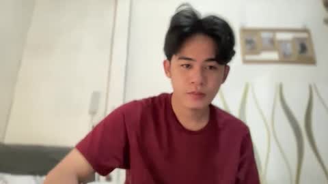 Snapshot of xluminous chatting on April 7, 2026, 7:36 pm MIKAEL online show from April 7, 2026, 7:36 pm