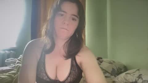 Snapshot of xlunasexyx chatting on October 18, 2025, 7:20 am Luna online show from October 18, 2025, 7:20 am