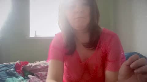 Luna online show from May 1, 2026, 2:21 pm