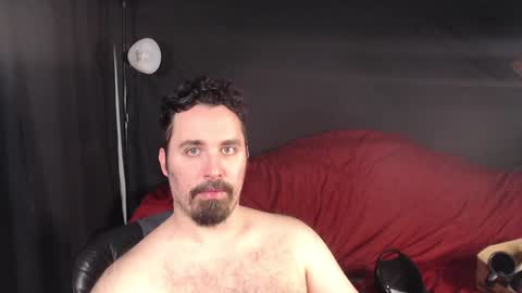 Snapshot of xmetalstudx chatting on February 5, 2025, 12:53 am MetalstudMaster online show from February 5, 2025, 12:53 am