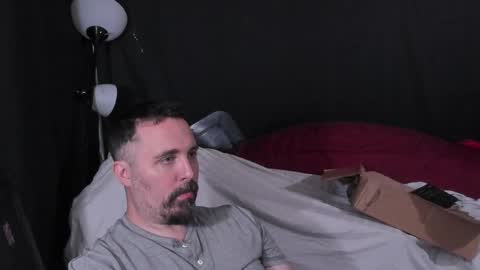 Snapshot of xmetalstudx chatting on April 20, 2026, 7:15 pm MetalstudMaster online show from April 20, 2026, 7:15 pm
