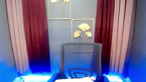 Snapshot of xmisterious_couplex chatting on October 30, 2025, 3:35 pm jane online show from October 30, 2025, 3:35 pm