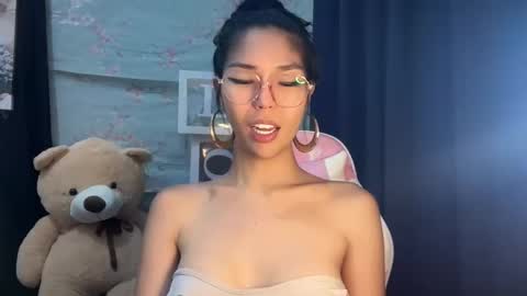 Sweet Monica online show from October 4, 2025, 8:45 am