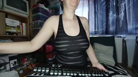 xnicetitsx online show from January 14, 2025, 9:45 am