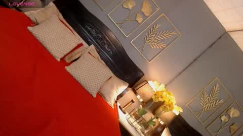 xno_other_womanx online show from December 22, 2024, 1:34 am