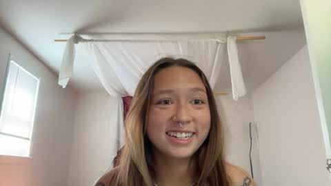 Snapshot of xo_valkyrie_xoxo chatting on July 17, 2026, 7:52 pm xo_valkyrie_xoxo online show from July 17, 2026, 7:52 pm