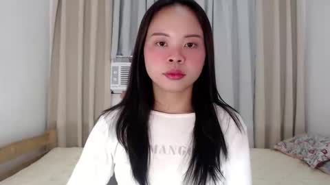 Snapshot of xo_worth_it chatting on June 9, 2026, 4:46 am nathalie online show from June 9, 2026, 4:46 am