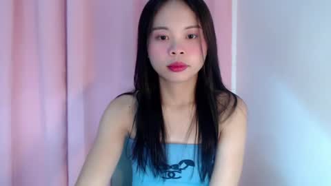 Snapshot of xo_worth_it chatting on June 12, 2026, 3:44 pm nathalie online show from June 12, 2026, 3:44 pm