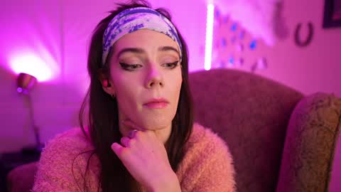 Bella Bondai online show from January 9, 2025, 9:06 am