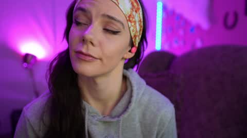 Bella Bondai online show from January 17, 2025, 7:41 am