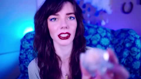 Bella Bondai online show from October 25, 2025, 6:54 am