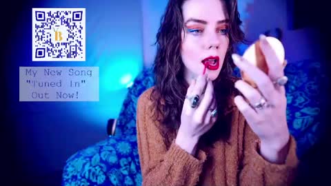 Bella Bondai online show from May 10, 2026, 8:52 am