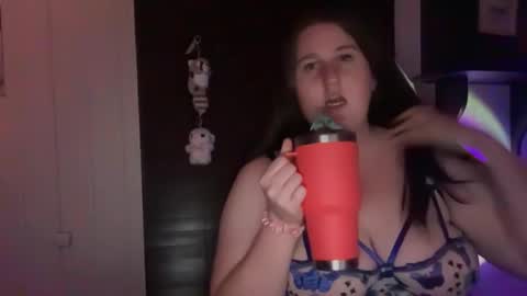 xopeachybaby online show from May 8, 2026, 11:26 am
