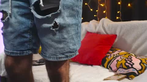 XoRylan online show from January 18, 2025, 7:26 pm