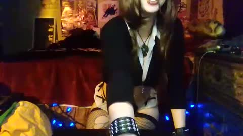 Blazeee  online show from October 9, 2025, 7:17 am