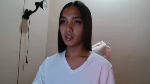 CLAUDIA online show from September 12, 2025, 6:41 pm
