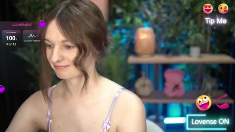 xoxo_molly online show from November 15, 2025, 9:21 pm