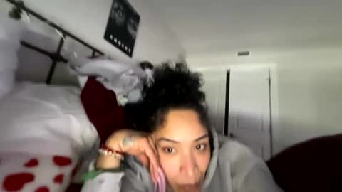 xreamy86 online show from March 2, 2026, 4:58 pm