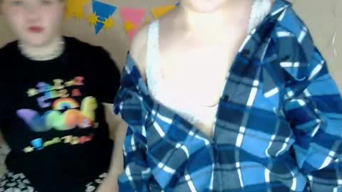 Rixsy online show from September 23, 2025, 5:16 pm