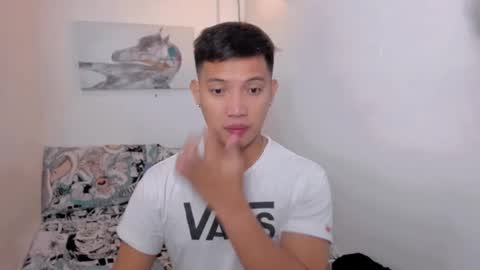 xsebastian19 online show from February 27, 2025, 7:37 pm