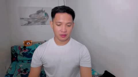 xsebastian19 online show from April 25, 2026, 7:55 am